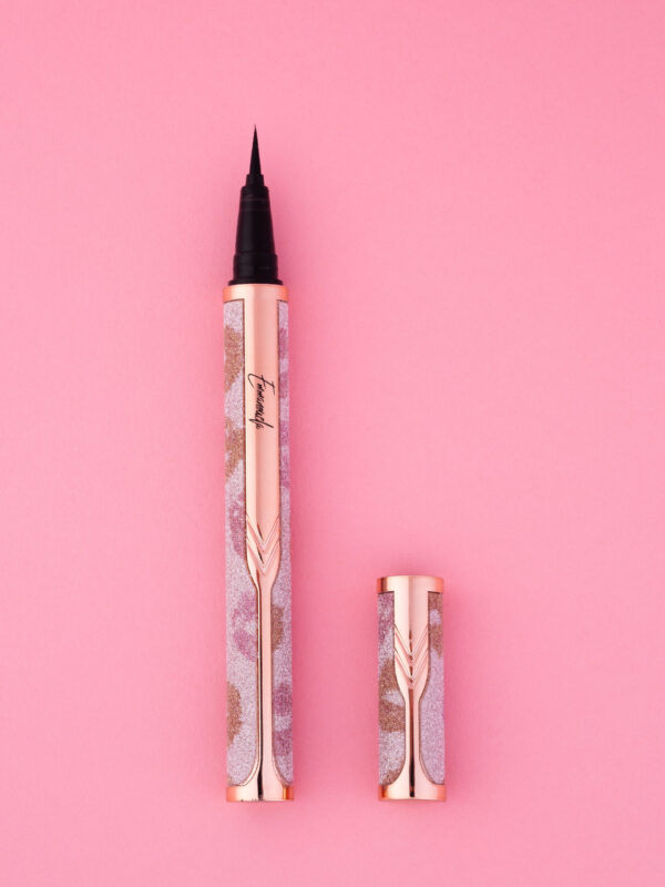 Emmanouela Cosmetics Super Glam Eyeliner
