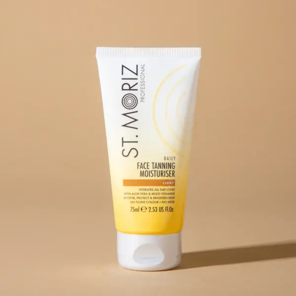 St. Moriz Daily Gradual Face Tanning Moisturiser Light 75ml 1 St. Moriz Daily Gradual Face Tanning Moisturiser Light 75ml